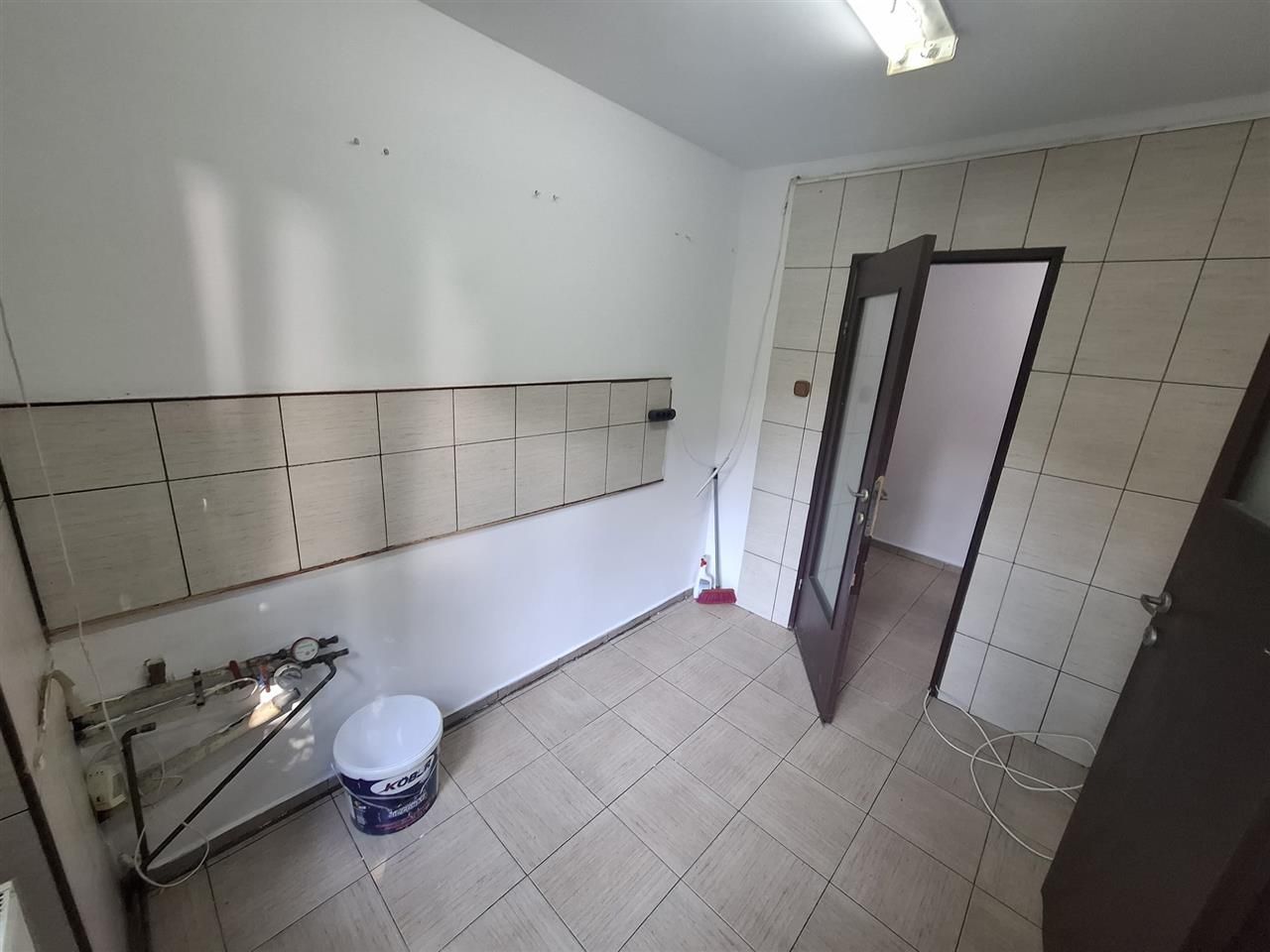 Favorit-Gh Lazar 3 camere parter cu centrala proprie - Poză 13