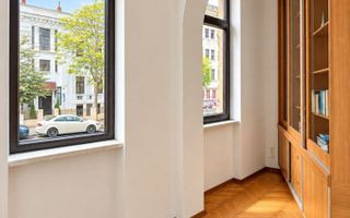 Oportunitate - Apartament 3 camere, 96 mp, Parter. in casa interbelica - Poză 3