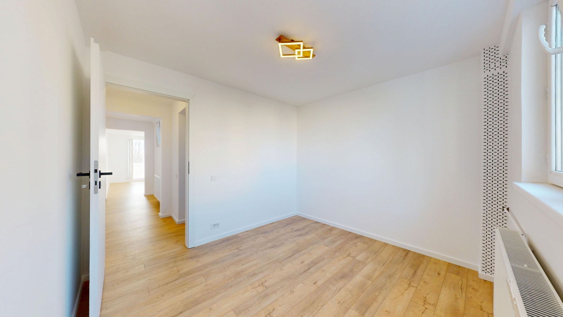 Apartament 2 camere renovat 5 Minute Metrou Constantin Brancusi - Poză 17