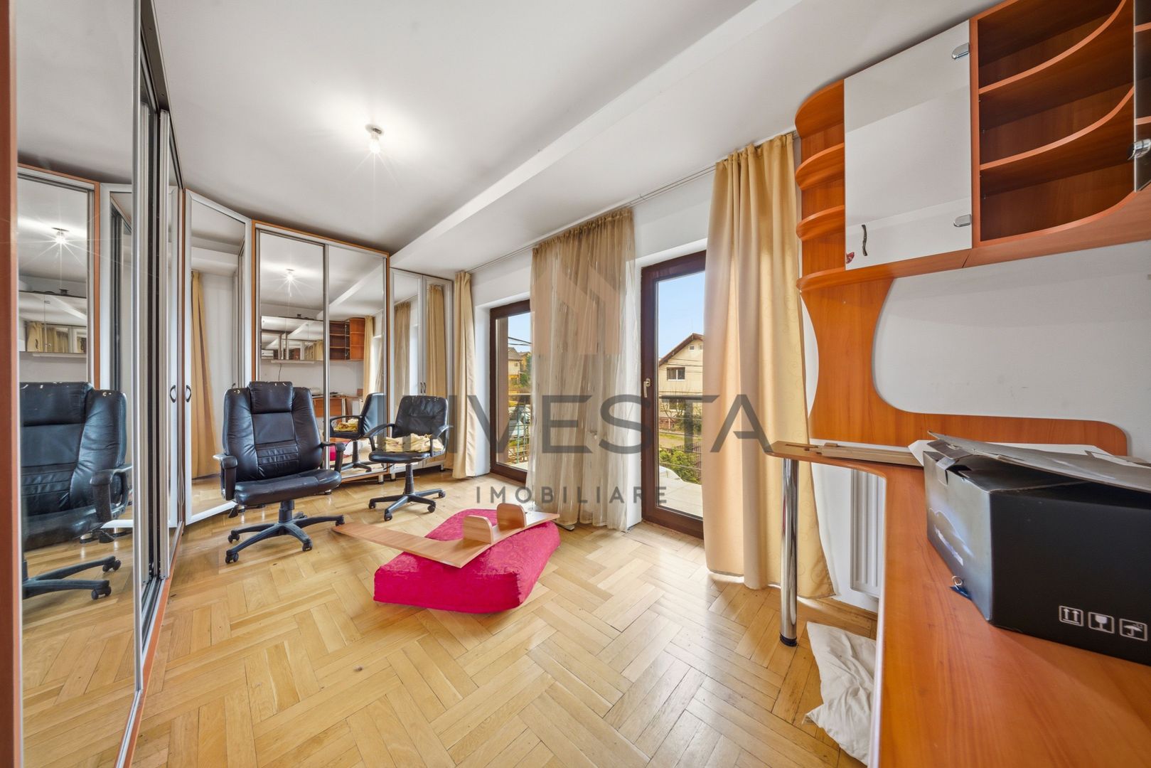 Casa individuala cu teren de 1150mp | 258mp utili | 6 camere | Europa - Poză 7