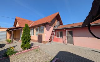 De vanzare casa 4 camere, 939mp teren, Oarda de Jos - Poză 1