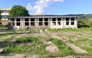 HALĂ INDUSTRIALĂ DE ÎNCHIRIAT – 600 MP | ACCES TIR– CÂMPULUNG