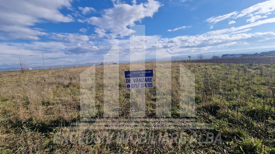 Teren intravilan | 593 mp | 21 mp deschidere | Partos - Poză 1