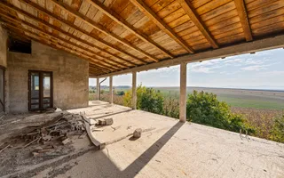 Casă P+1E, 402 mp, teren 3.600 mp, 17 km de Roman - PREȚ LA OFERTĂ! - Poză 11