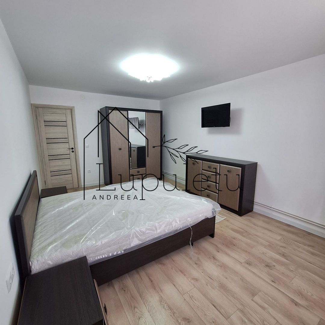 Apartament de Inchiriat | 3 Camere | Parter | Decomandat | Strand - Poză 2