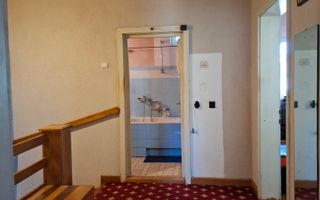 Casa single, in Cisnadie - zona centrala (aproape de Spital) - Poză 10