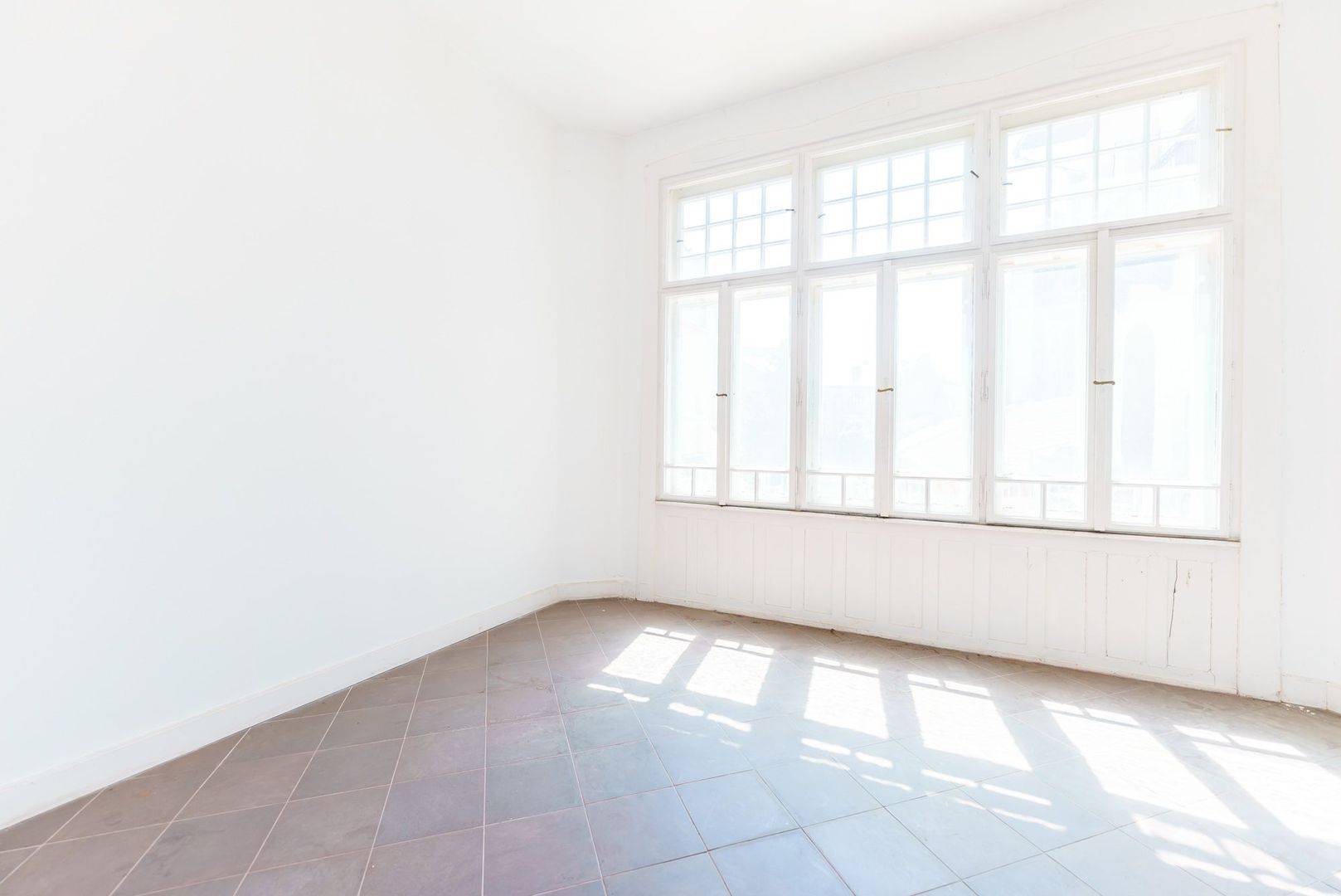 Apartament cu 2 camere ultracentral - Poză 3