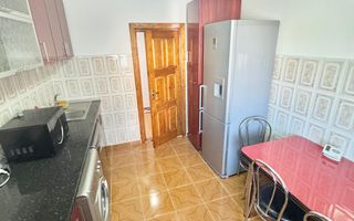 Apartament 3 camere de vânzare – Decebal - Poză 3