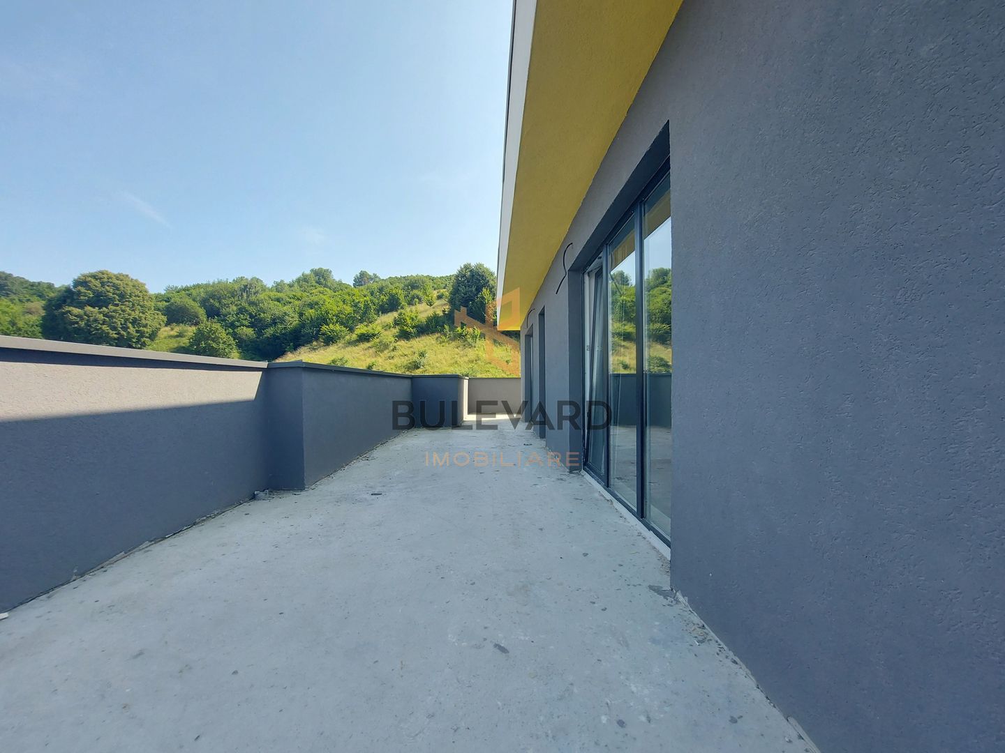 Penthouse cu terasa de 67 mp+ 1 parcare subterana! - Poză 2