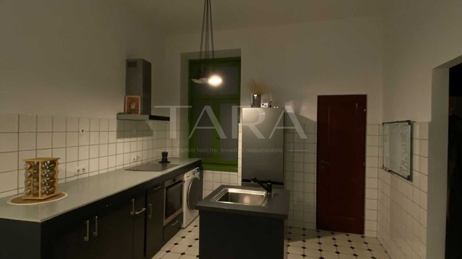 Apartament ultracentral în clădire istorică - Poză 6