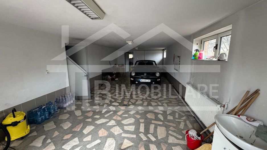 Vila cu 6 camere, 420mp,  teren 720mp, parcari, Zona Shopping City - Poză 28