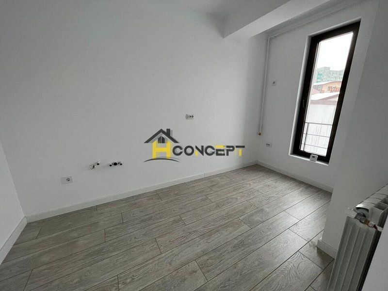 Inchiriere Vila cu 4 apartamente Parcare proprie - Poză 3