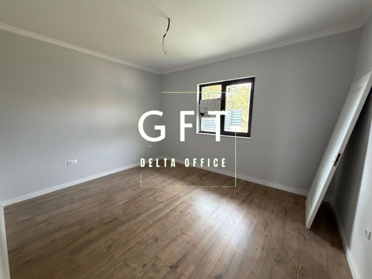 Casa de vanzare, 4 camere, zona Nord, Utrafinisata!!! - Poză 15