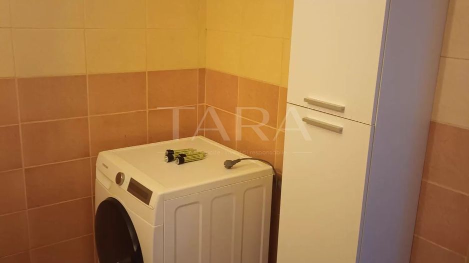 Apartament cu 2 camere, balcon și parcare inclusă, zona Florilor. - Poză 13