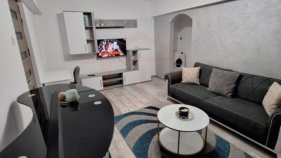 🏛️De închiriat 2 camere, Centru, 500 euro/luna - Poză 2