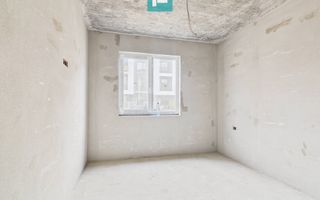 Apartament 3 camere cu curte proprie în Giroc - Poză 4