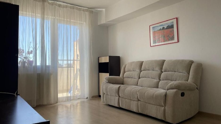 Apartament superb cu trei camere, Aparatorii Patriei, 124.000 € - Poză 1
