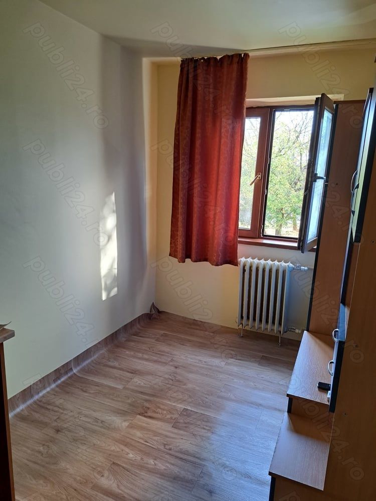 Garsoniera mobilata - etaj 1 - Zona Dambovita - Poză 1