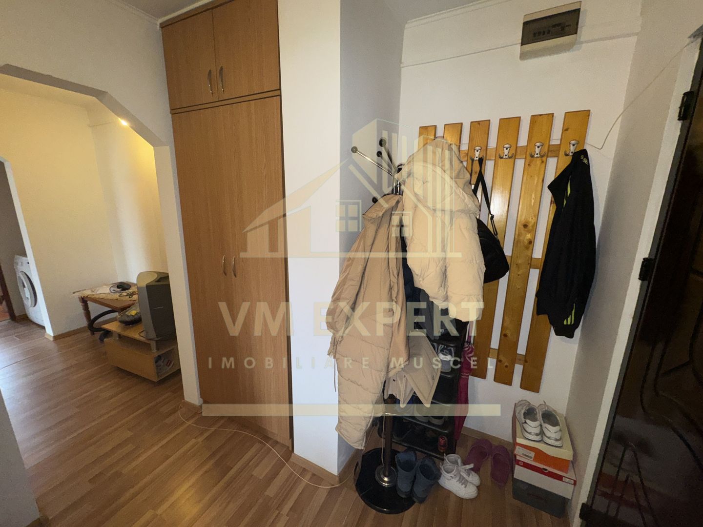 APARTAMENT 3 CAMERE ETAJ 4 VISOI - Poză 11