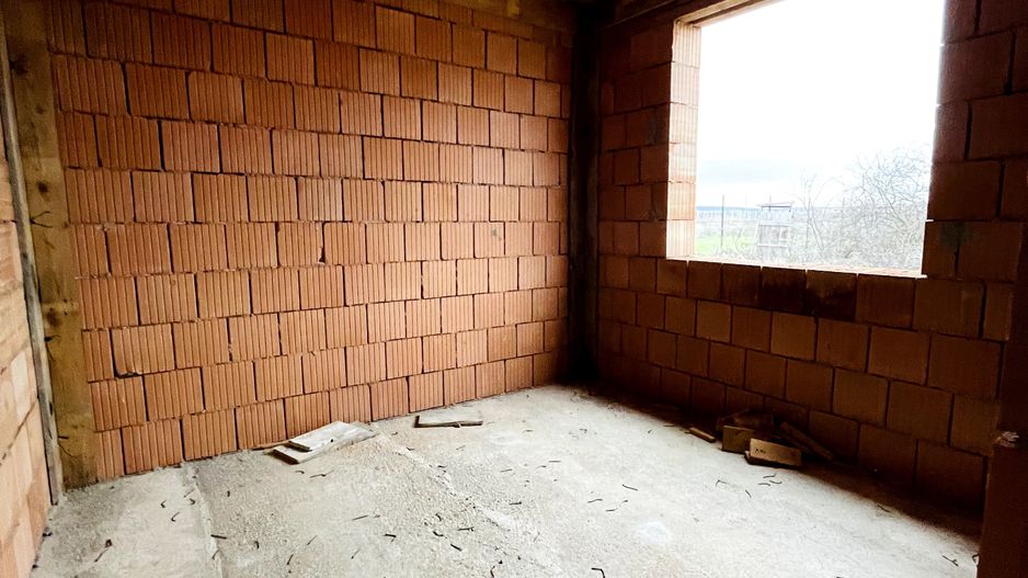 Casă P+M la roșu de vânzare în Cihei – Grigorescu II - Poză 6