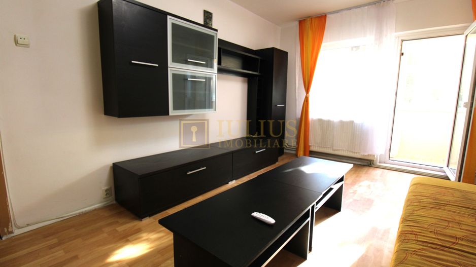 Apartament cu 3 camere, Bucovina-Torontalului - Poză 3
