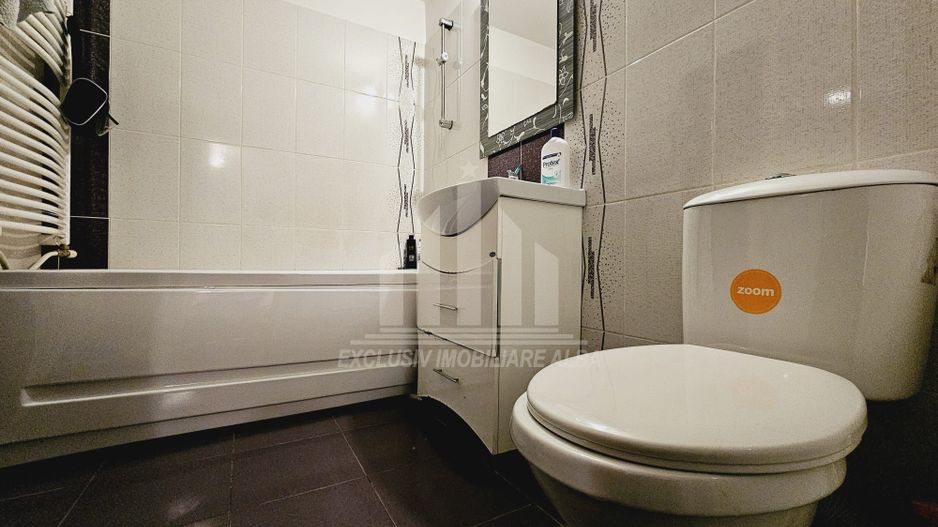 Apartament cu 3 camere decomandate, cartierul Industrial - Poză 7