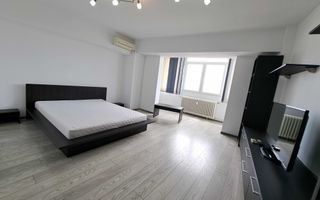 Proprietar inchiriez Garsoniera mare metrou Lujerului Militari renovat - Poză 1