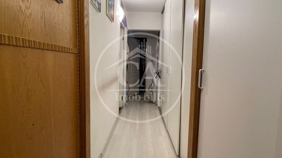 Apartament cu 3 camere de vânzare în zona Rogerius, Oradea - Poză 12