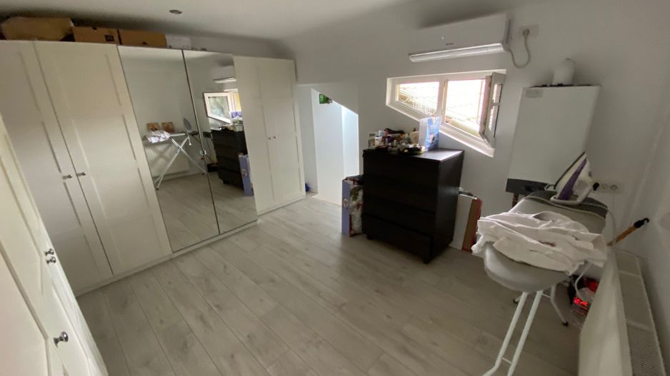 Casa cu 2 apartamente in zona Braytim - Poză 9