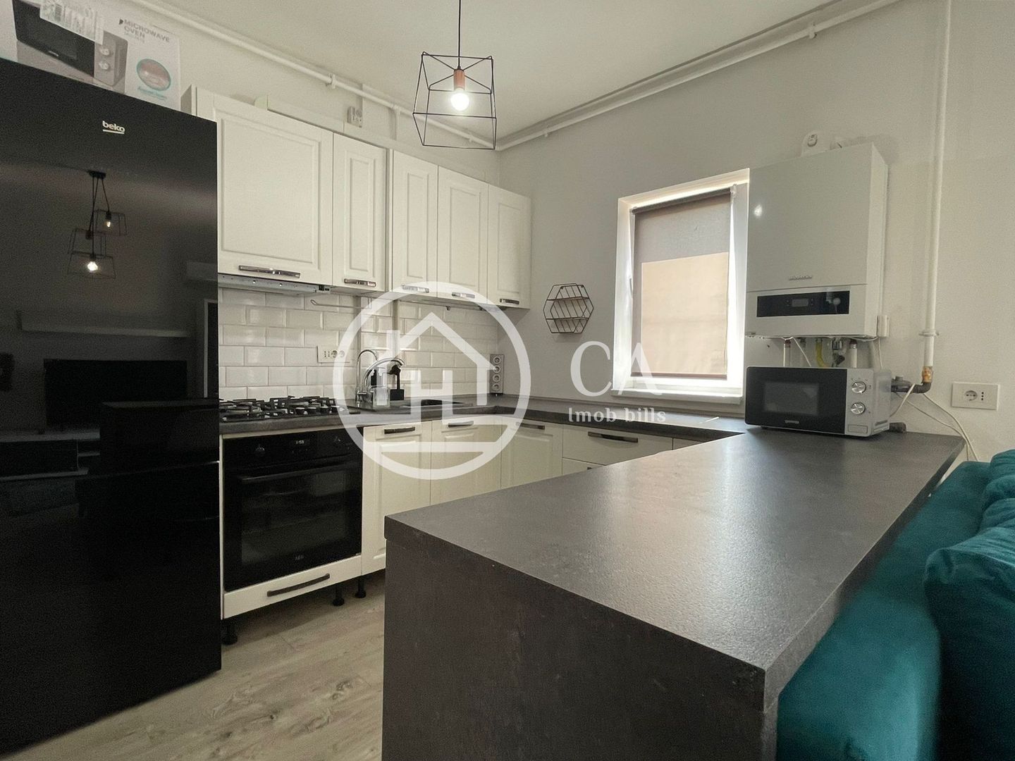 Apartament cu 3 camere de vanzare in cartierul Luceafarul, Oradea - Poză 8