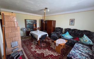 Casă de vânzare în Deleni, Iași – 3 camere, teren 2000 mp - Poză 8