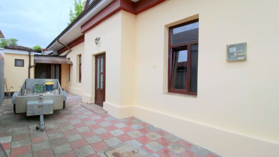 De vanzare casa cu 3 camere, zona Port, 65.000 euro - Poză 5