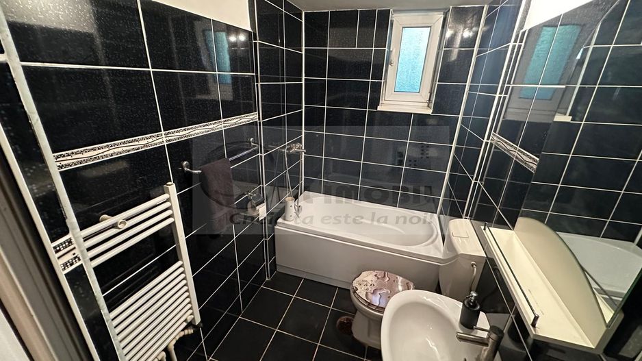 2 cam decomandat • demisol • Copou • 43 mp • 93.000 € negociabil - Poză 5