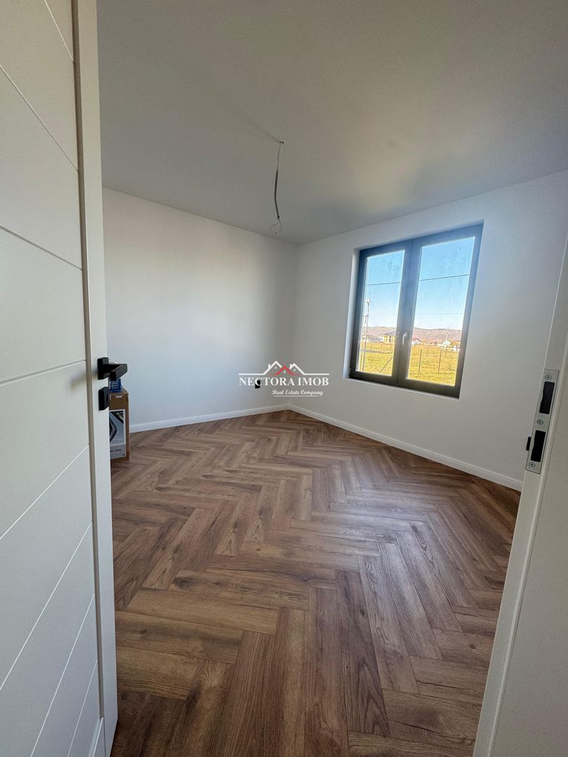 NECTORA IMOB-Casa moderna noua, 4 cam, 2 bai, Zona Osorhei,780mp teren - Poză 4
