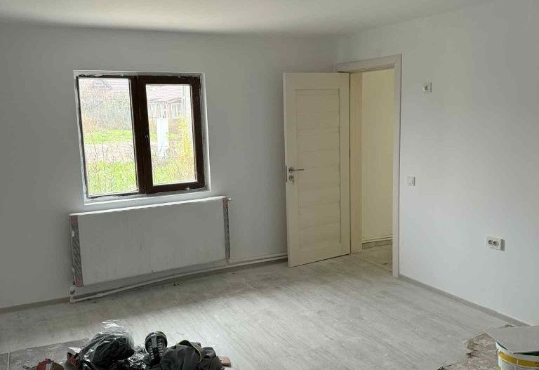 Casa de vanzare proprietate - Poză 3