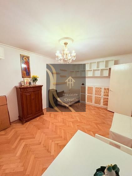 De vânzare apartament decomandat - Poză 1