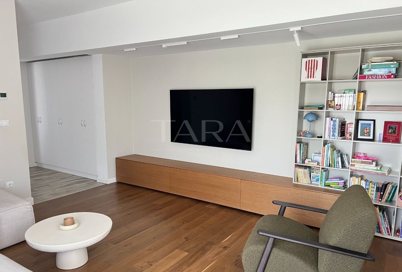 Casă deosebită, mobilată complet, liniște și acces rapid la oraș - Poză 4