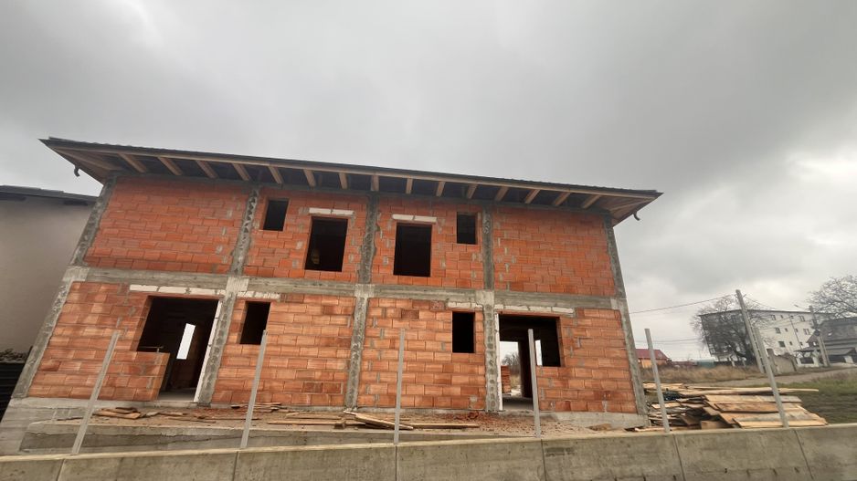 Duplexuri de Vanzare 112 Mp Utili I Suceava/Ipotesti I 150.000Euro - Poză 3