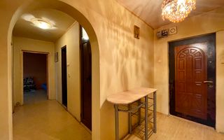 Vanzare 2 camere 50 mp, bloc 1980 - Militari, metroul Gorjului - Poză 1