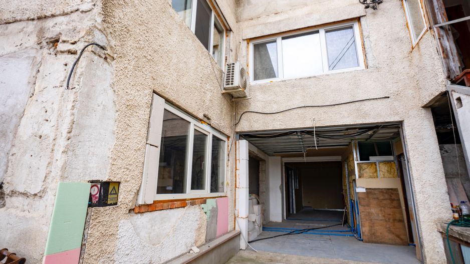 Casa 5 camere in Rogerius, la bulevard, cu acces auto - Poză 14