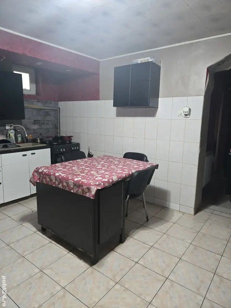 Apartament 2 camere la curte comuna zona Mehala - Poză 1