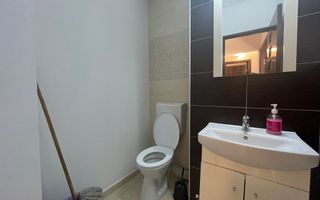 Exclusivitate! Apartament 3 camere decomandate ,  zona BL-Titulescu! - Poză 12