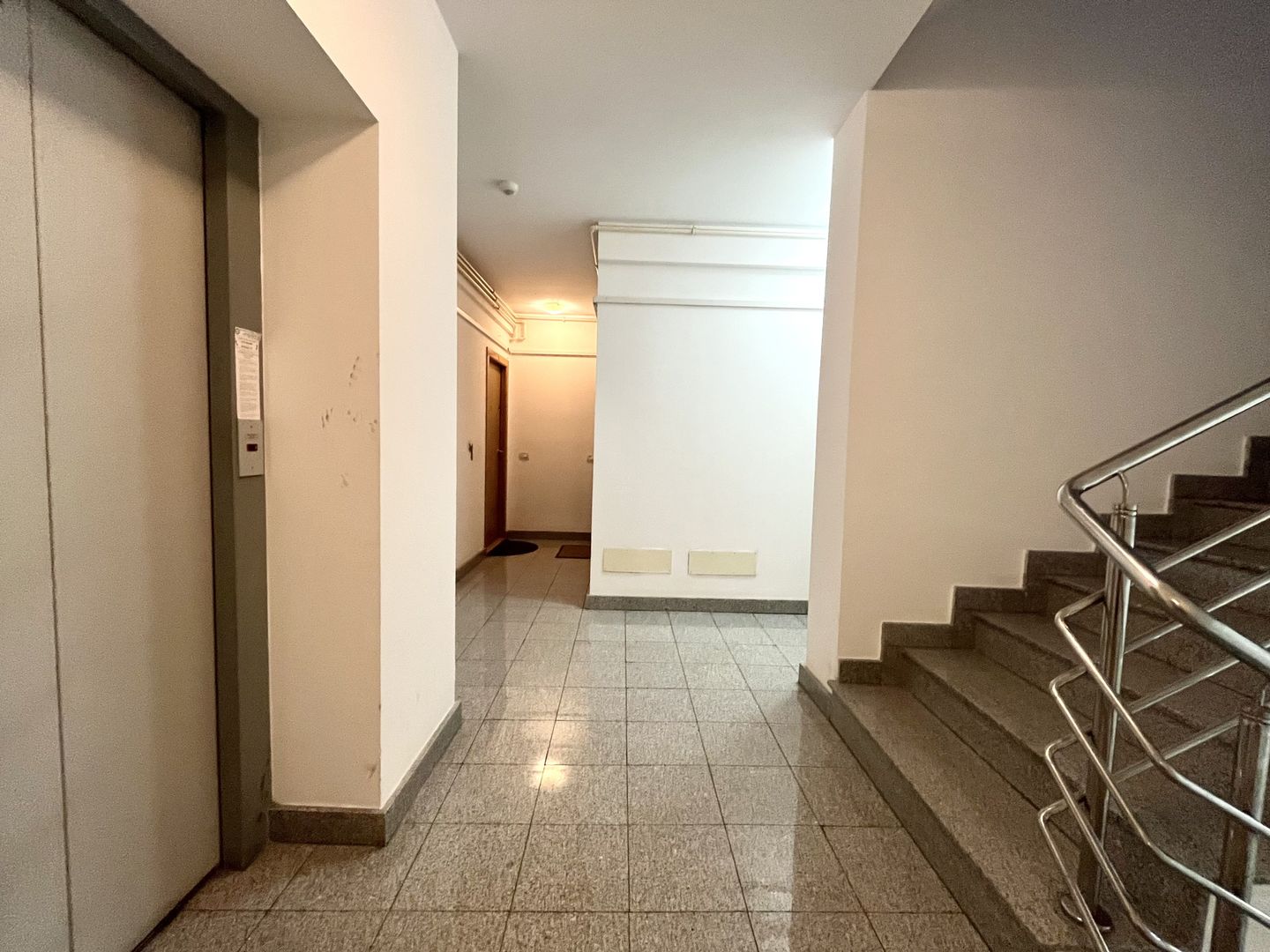 3 camere, primitor, parcare subterana, zona Complex- Spitalul Județean - Poză 16