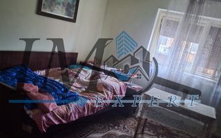 Casa de vânzare in Craciunel la strada principală - Poză 2