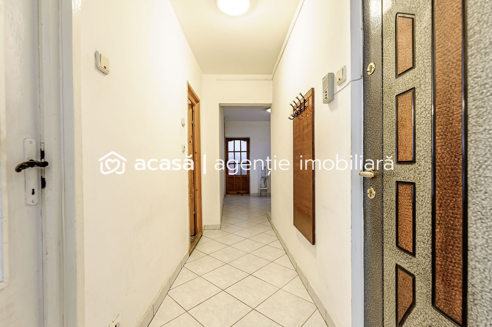Vândut! Apartament cu 3 camere zona Lebăda cartier Aurel Vlaicu - Poză 7
