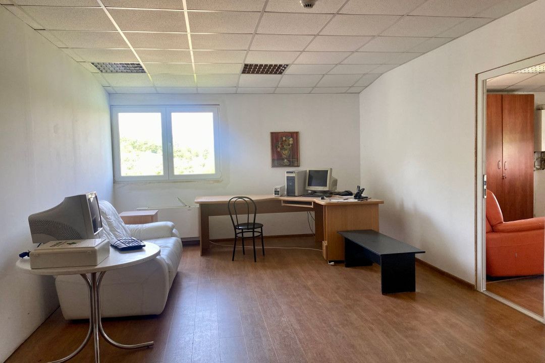 Hala de inchiriat in mun. Brad, disponibila imediat - Poză 13