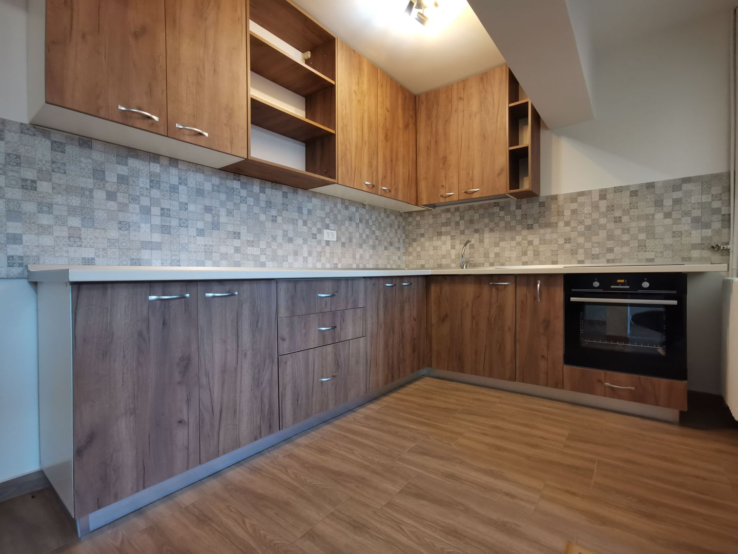 2 camere renovat complet | bloc ZEPTER - Poză 1