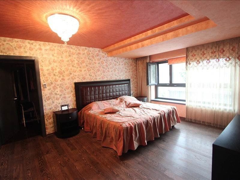 Casă / Vilă cu 7 camere în zona Lipovei - Poză 6