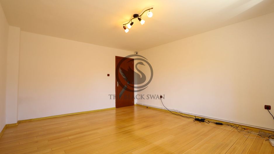 Apartament 2 Camere | Zona Centrală | Acces Privat și Parcare - Poză 4