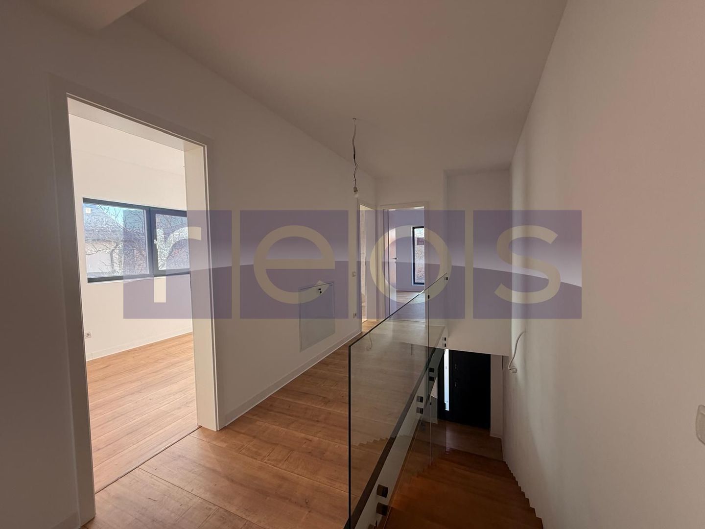 VANZARE VILA TIP DUPLEX 4 CAMERE | TRAPEZULUI | SALAJAN | SECTOR 3 - Poză 9